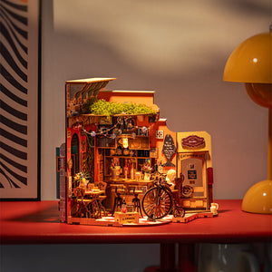 Rolife Henry’s Chocolate - DIY Miniature Dollhouse - DG174