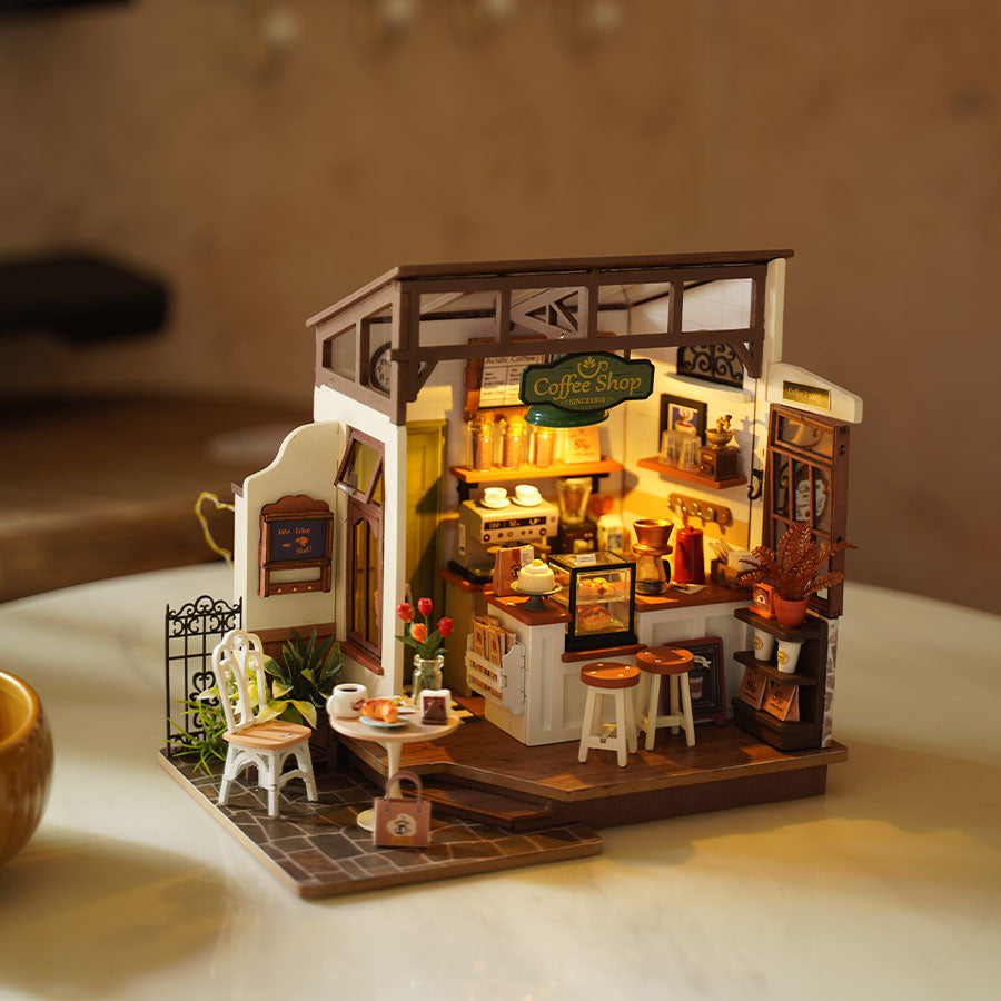 Rolife Slow Life Café - DIY Miniature House Kit - DG162