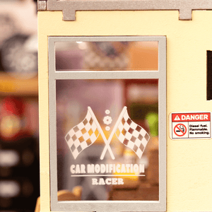 Rolife Garage Workshop - DIY Miniature House Kit - DG165