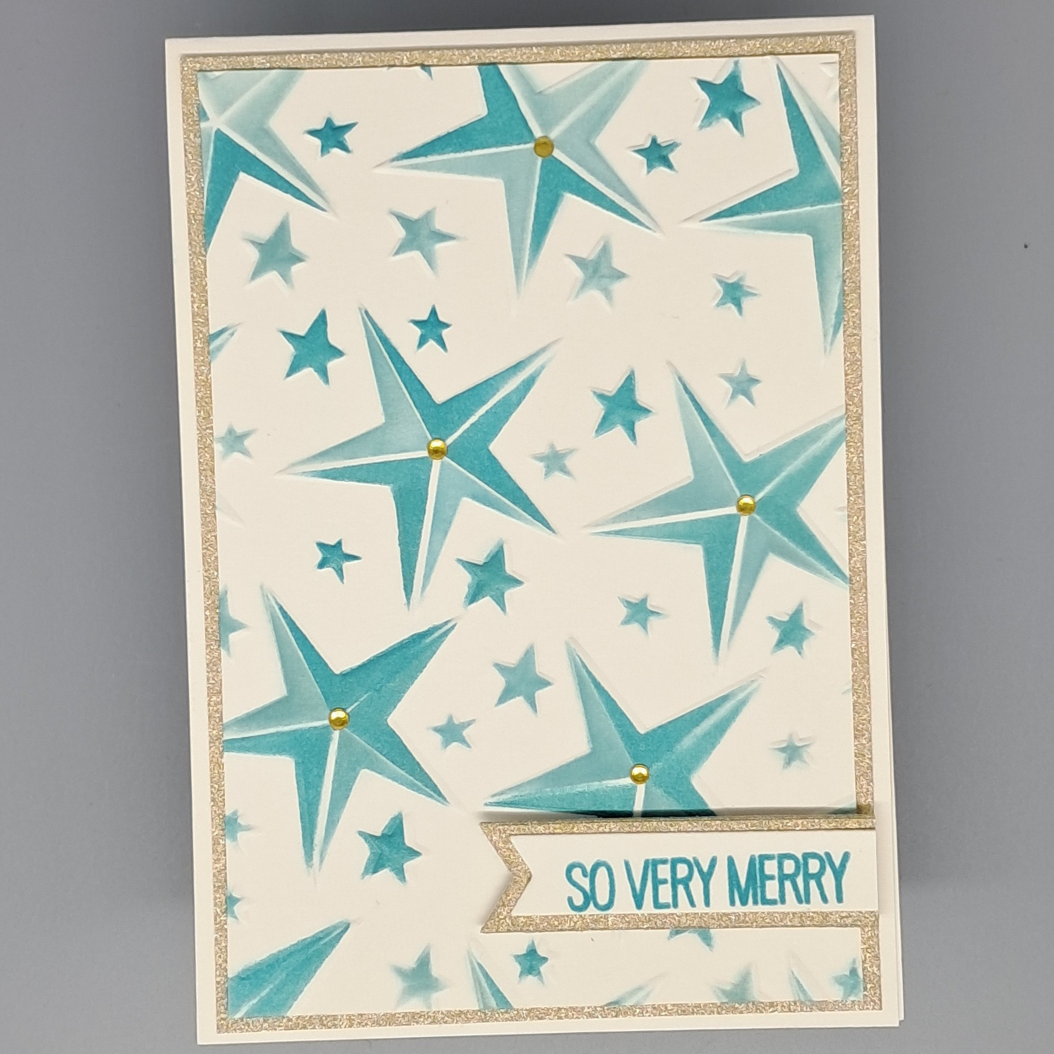 Lisa Horton Crafts Bold Stars 5" x 7" 3D Embossing Folder