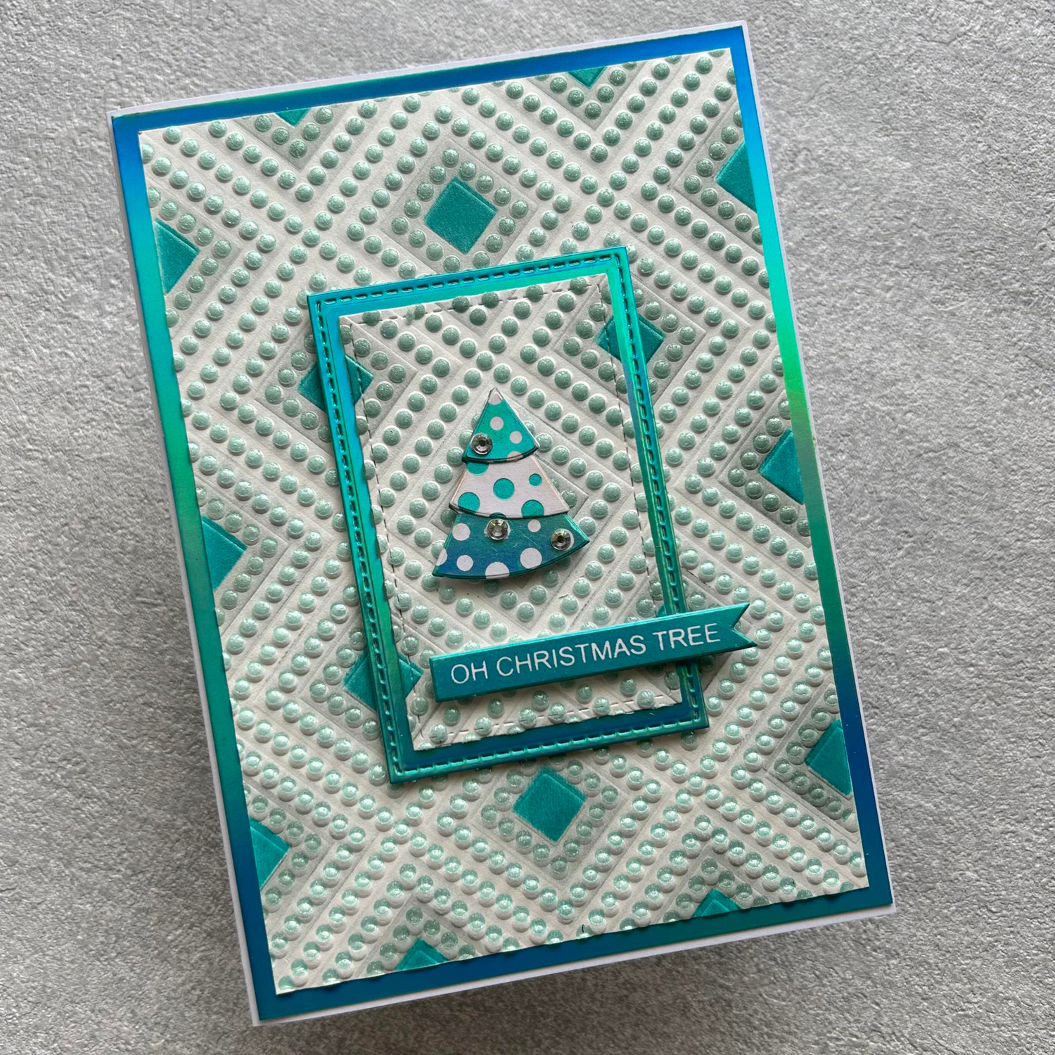 Lisa Horton Crafts Beaded Diamonds 5" x 7" 3D Embossing Folder