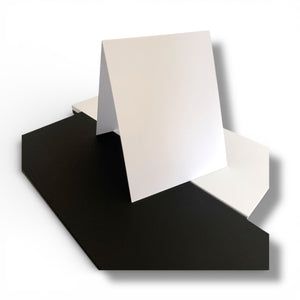 Lisa Horton Crafts Pack of 100 True Black and Super Smooth White A2 Tentfold 'ish' Cardstock