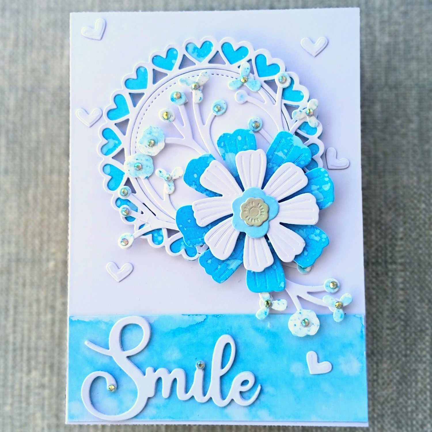 Lisa Horton Crafts Bouquets & Smiles Die Set