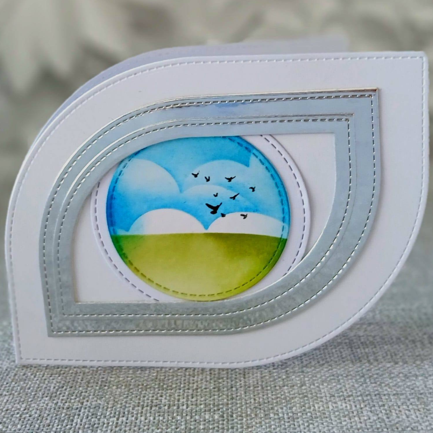 Lisa Horton Crafts Fundamentals Die Set - Nested Petal (8 Dies)