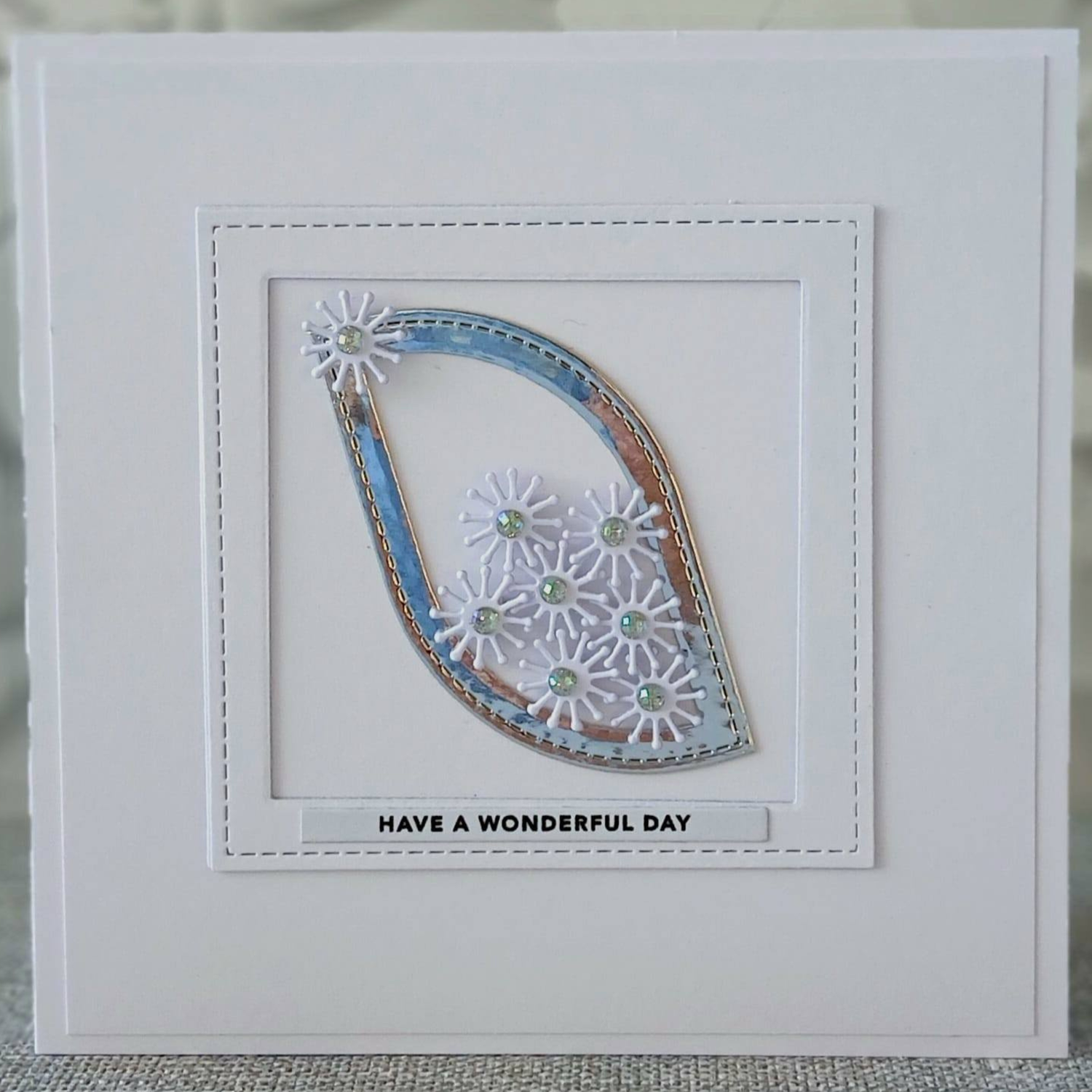 Lisa Horton Crafts Fundamentals Die Set - Nested Petal (8 Dies)