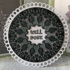 Lisa Horton Crafts Ruffled Lace Frame 6" x 6" Layering Stencils